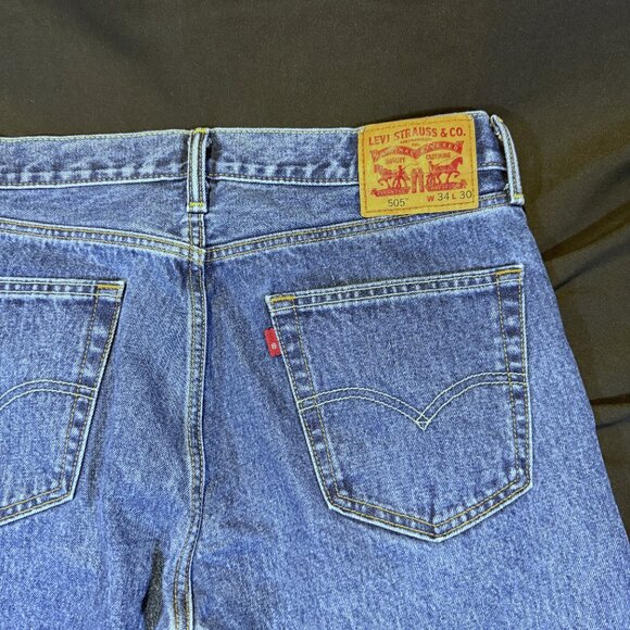 LEVI'S 505 Jeans 34/30 Blue Perfectly Faded Blank Red Tab - Picture 1 of 8